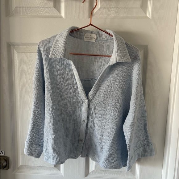The Handloom Tops - The Handloom Light Blue Gauze Button-Front Shirt (one size)